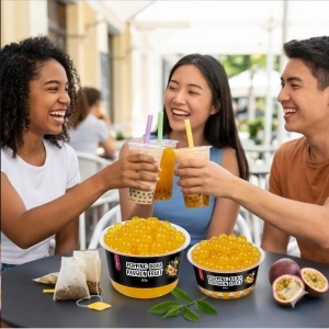 Popping Boba Marakuja 350g podczas spotkania ze znajomymi – bubble tea z kulkami marakujowymi