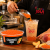 popping-boba-brzoskwinia-bubblejoy-350g-12-barista-nalewanie.png