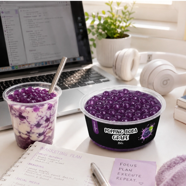 bubblejoy-popping-boba-winogrono-grape-350g-09-biurko-praca-notatki.jpg.png