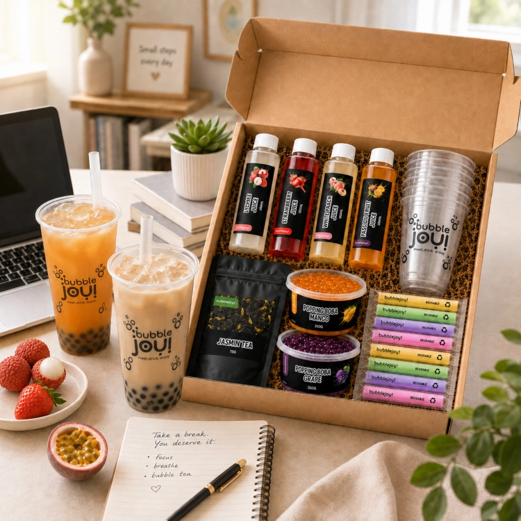 bubblejoy-diy-box-owocowy-medium-91-box-na-biurku-z-roslinami.png
